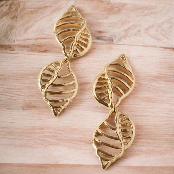 Chico’s Shell Gold Tone Drop Earrings - Picture 6 of 6